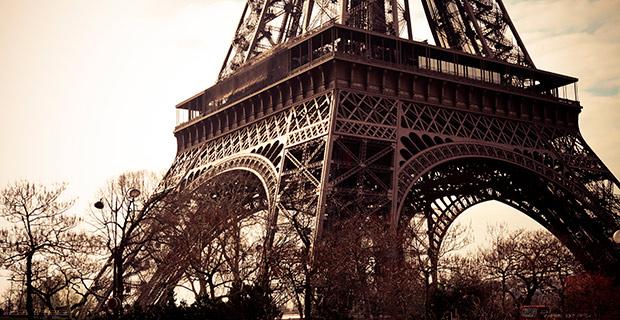 París creará un muro de cristal antibalas en la Torre Eiffel-0